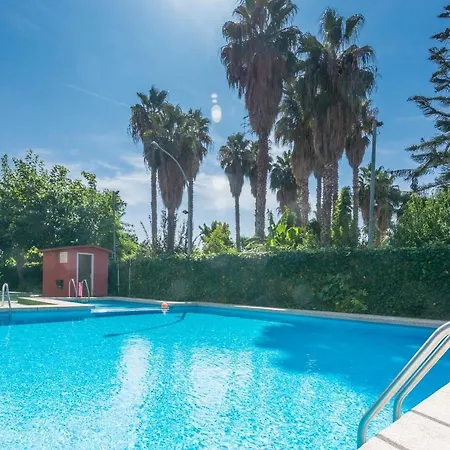 Homeholidaysrentals Amaral Апартаменты Пинеда-де-Мар