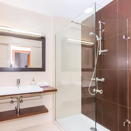 Homeholidaysrentals Amaral Пинеда-де-Мар
