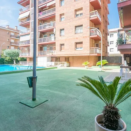 Homeholidaysrentals Amaral * Pineda de Mar